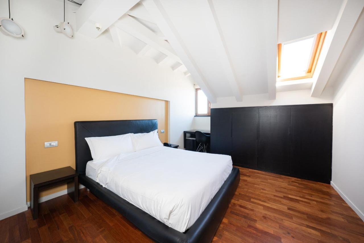 Siriohotel Dormelletto Exteriör bild