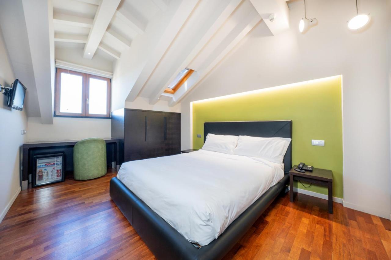Siriohotel Dormelletto Exteriör bild