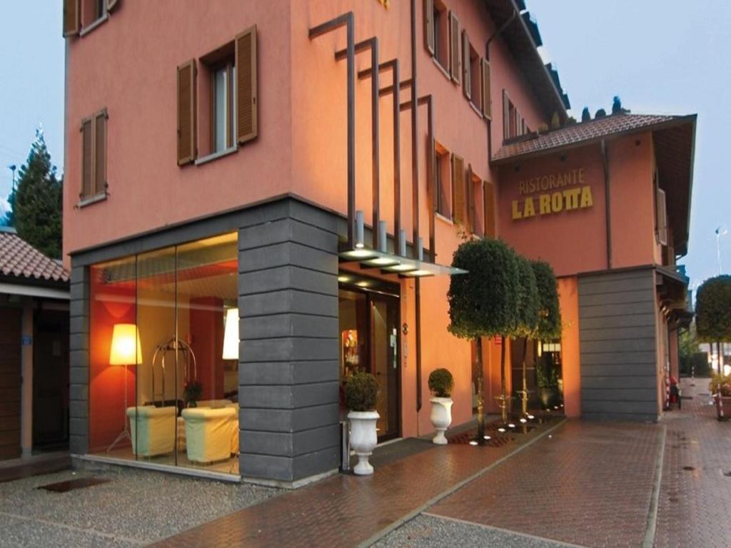 Siriohotel Dormelletto Exteriör bild